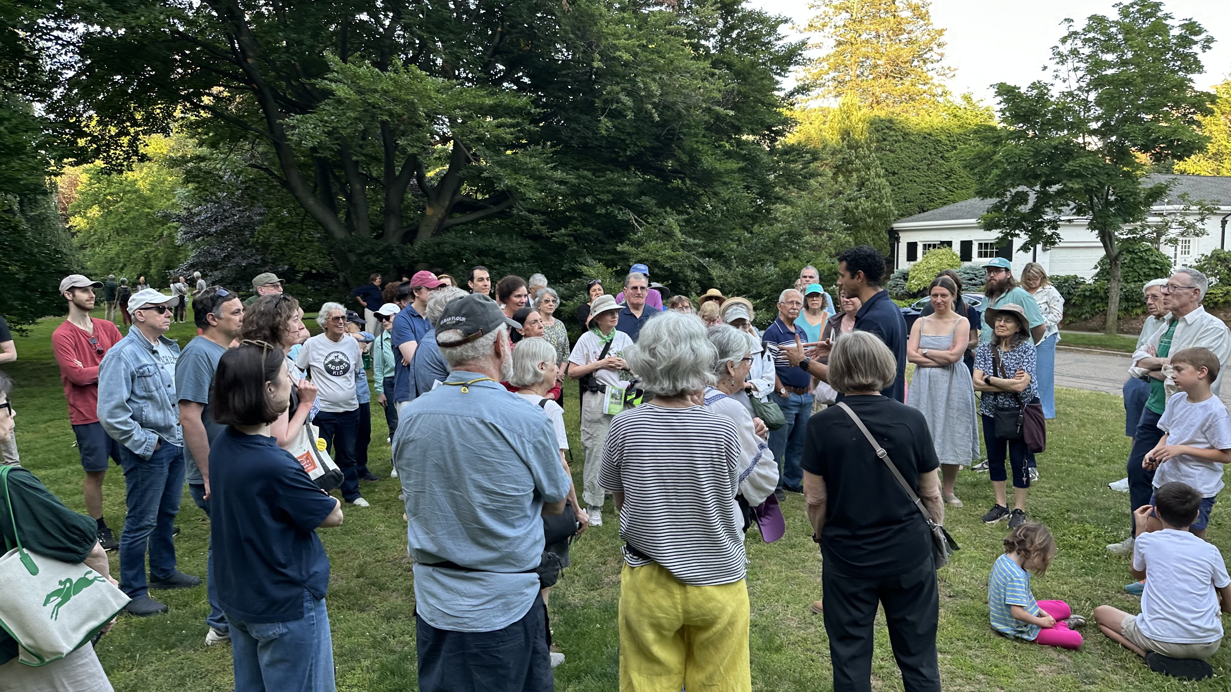 Jack Schleifer leading a discussion with attendees during the park tour